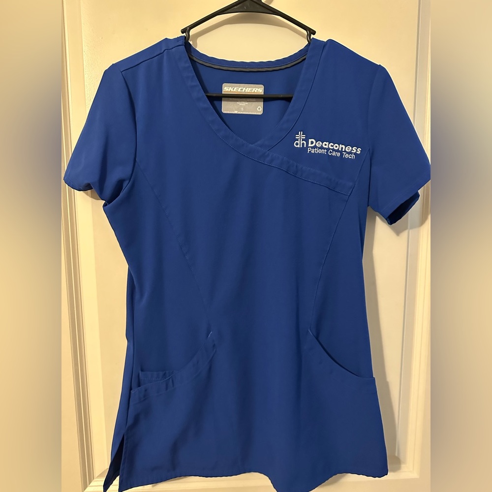 Deaconess scrub shirt